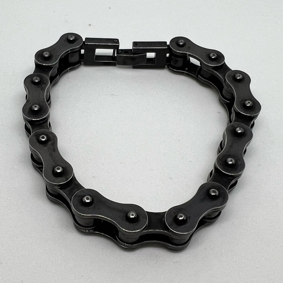 Men Stainless Steel Bicycle Chain Bracelet - Picture 3 of 4